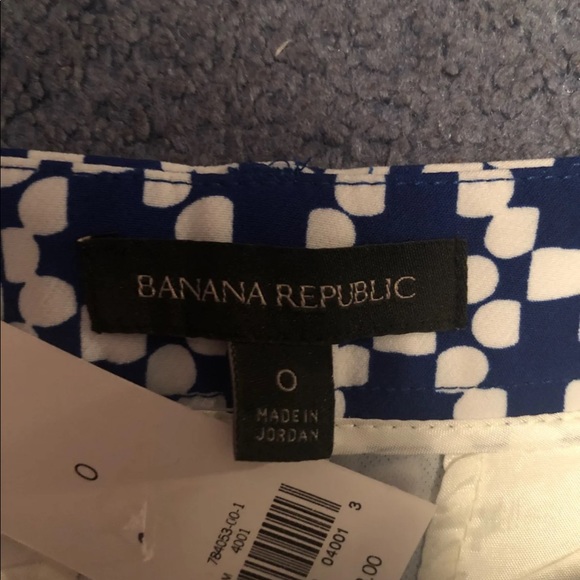 Banana Republic Blue and White Shorts - Picture 4 of 6